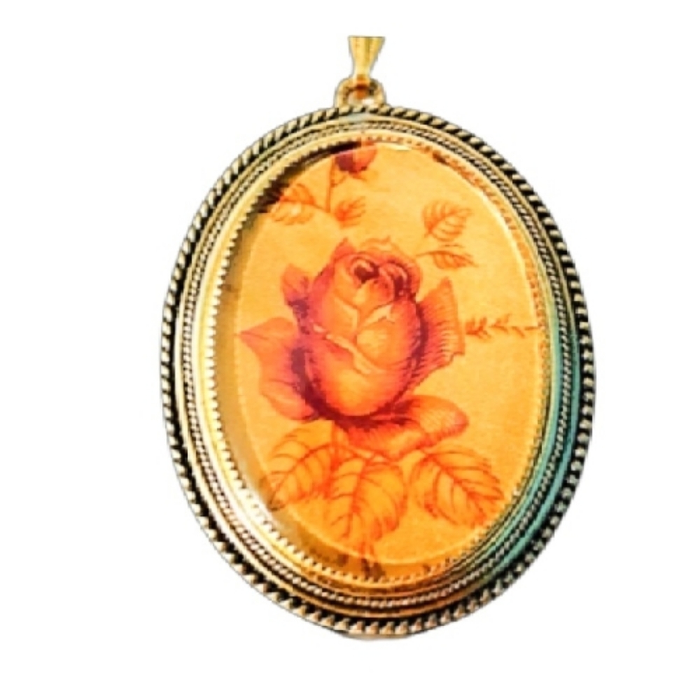 Vintage Rose Camero Pendant